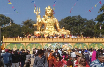 Opening Ceremony of unveiling of 72 feet high Lord Shiva Statue at Sankhai Lashio attended by 40000 people on 11 Th Feb. during 3 day Annual Shivratri festival. Buddhist Flag hoisted by Consul General of India and Hindu Flag by Shan State MP. Dignitaries present were Commander North East Command & Nepalese Ambassador etc.